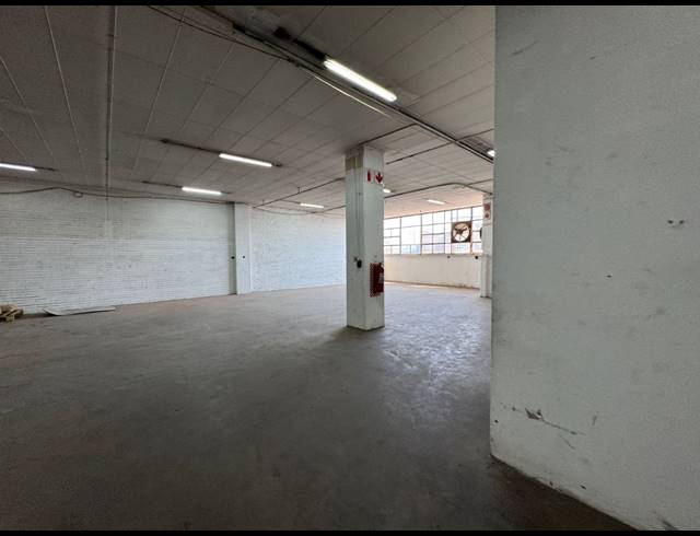 1,620M² WAREHOUSE TO LET IN WYNBERG